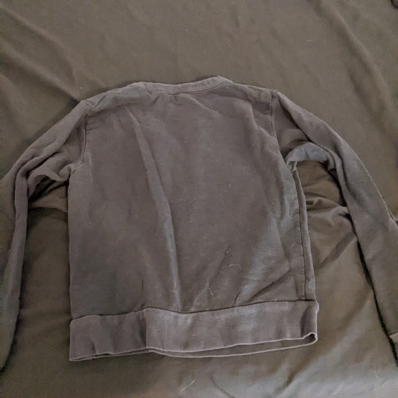 Black slim fit sweater with cat decal - Picture 2 of 3